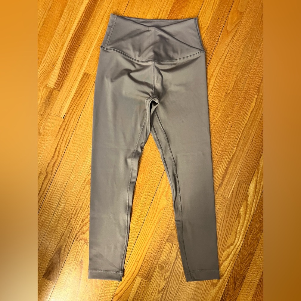 Victoria's Secret Tan Leggings Soft and Stylish